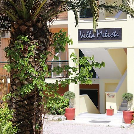 Villa Melisti ซูกาเลดส์ ภายนอก รูปภาพ